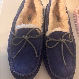 UGG Blue Dakota Moccasin slippers